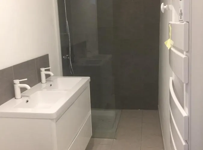 La Petite Maison De Tatate Longue