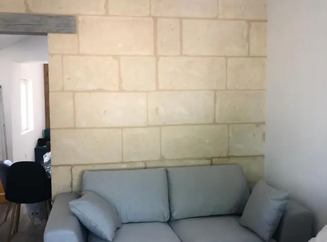 La Petite Maison De Tatate 펜션 Longué